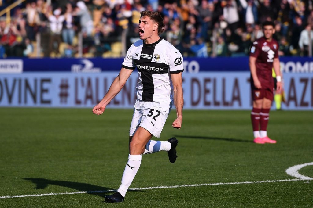 Mateo Pellegrino in maglia Parma